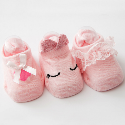 Набір дитячих шкарпеток з 3 парами з оборками (Рожевий 0-1 рік) фото