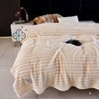 Пухнастий плед-покривало Шарпей Королівський Colorful Home, Молочний, Євро, 200x220 см
