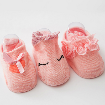 Набір дитячих шкарпеток з 3 парами з оборками (Рожевий 1-2 роки) фото