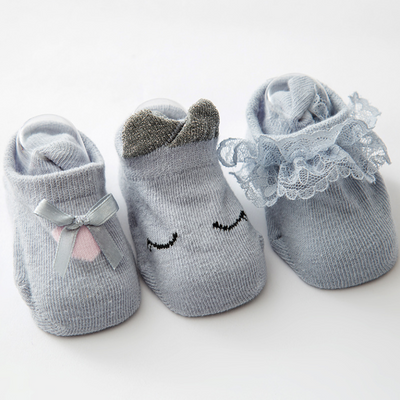 Набір дитячих шкарпеток з 3 парами з оборками (Сірий 0-1 рік) фото