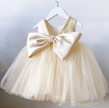 Сукня дитяча з великим бантом і фатиновою спідницею (Молочний 100 см) фото