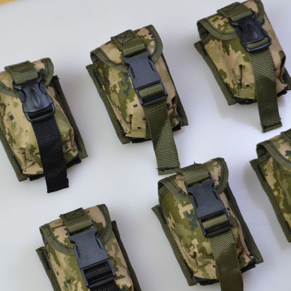 Качественный Подсумок под гранату из кордуры пиксель MOLLE для гранаты тактический фото