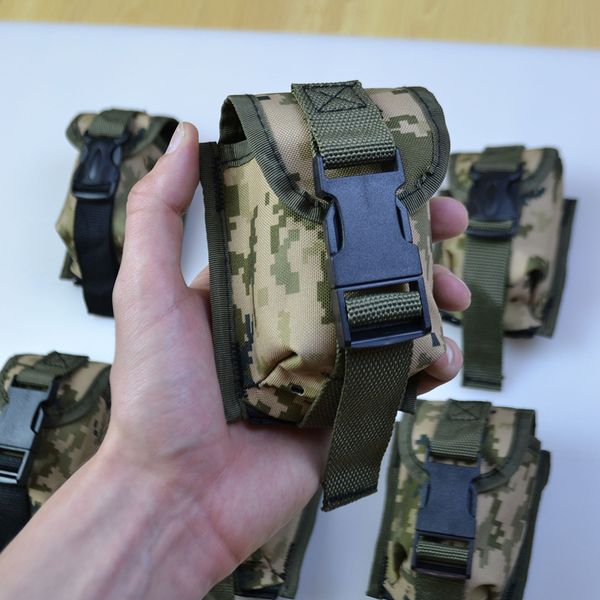 Качественный Подсумок под гранату из кордуры пиксель MOLLE для гранаты тактический фото