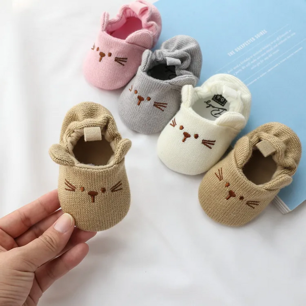 Хлопковые вязаные пинетки Diana Textile Kittens бежевый 12 см (7-12 месяцев) фото