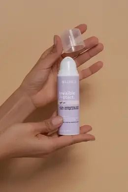 Ежедневный увлажняющий крем от фотостарения "Invisible Protect SPF 30" Hollyskin фото