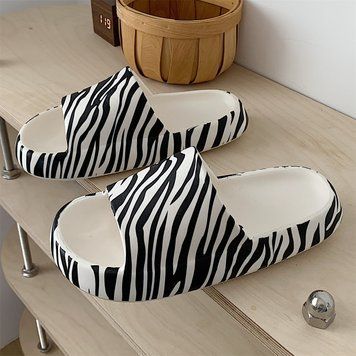 Шлепки женские с принтом Zebra 38/39 24см Черно-белый (а3990) фото