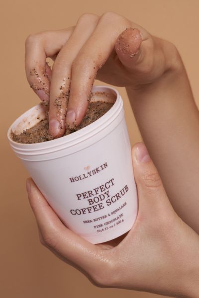 Скраб для ідеально гладенької шкіри Perfect Body Coffee Scrub Pink Chocolate фото