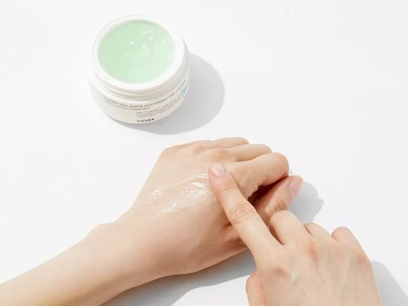 Cosrx - Hydrium Green Tea Aqua Soothing Gel Cream - Заспокійливий крем з екстрактом зеленого чаю - 50ml фото