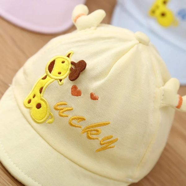 Кепка с ушками для малышей Жирафик Lucky Giraffe Newborn, Желтый, Обх. голови 35-45 см фото