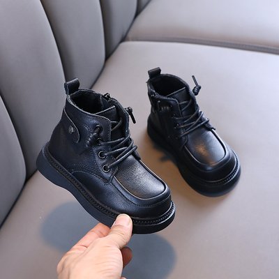 Дитячі теплі шкіряні чоботи на шнурках розміру 37, 23 см, чорного кольору (17022) фото